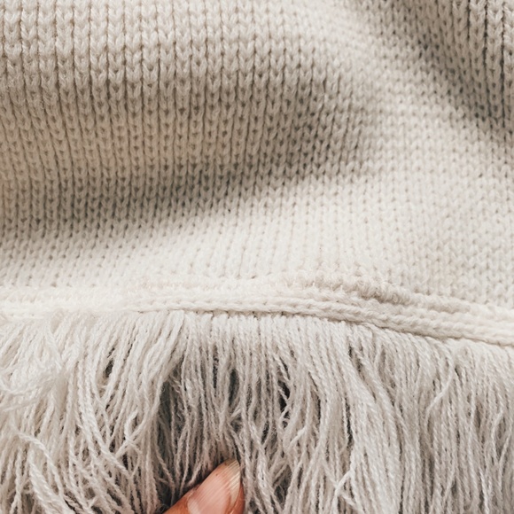 VINTAGE Knit Poncho Brass Hardware, Small - Picture 8 of 11